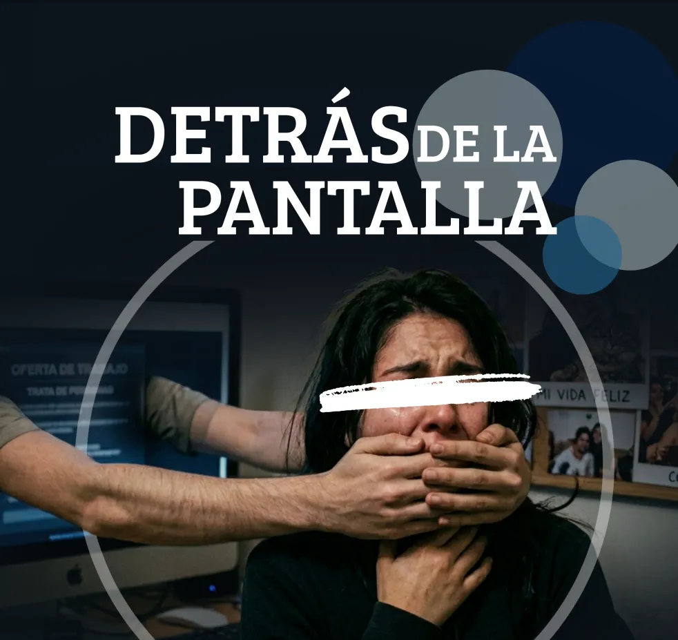 detras-pantalla